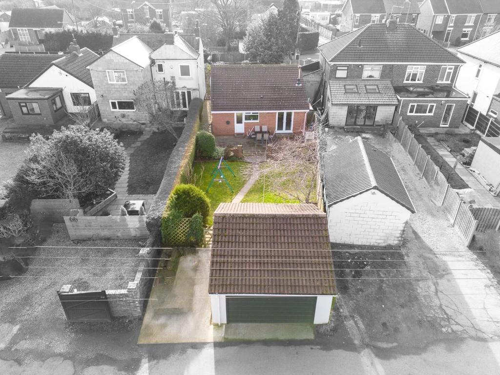 Barlborough Road, Clowne, Chesterfield, S43 4RD 2 bed detached bungalow