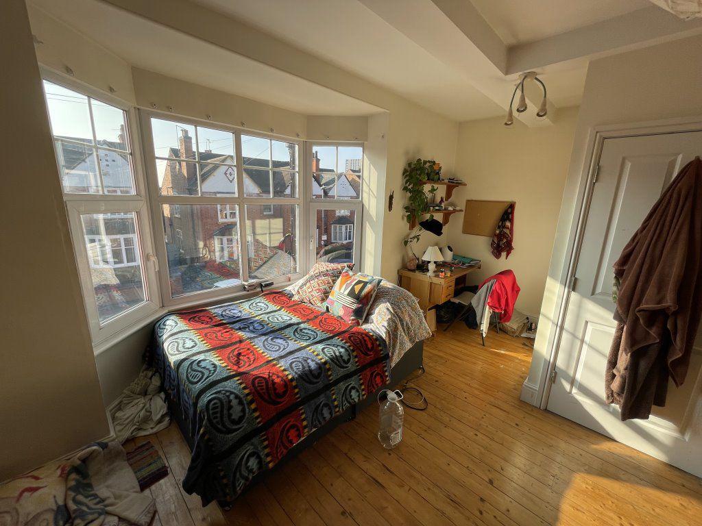 Lorne Road, Leicester 6 bed terraced house £403 pcm (£93 pw)