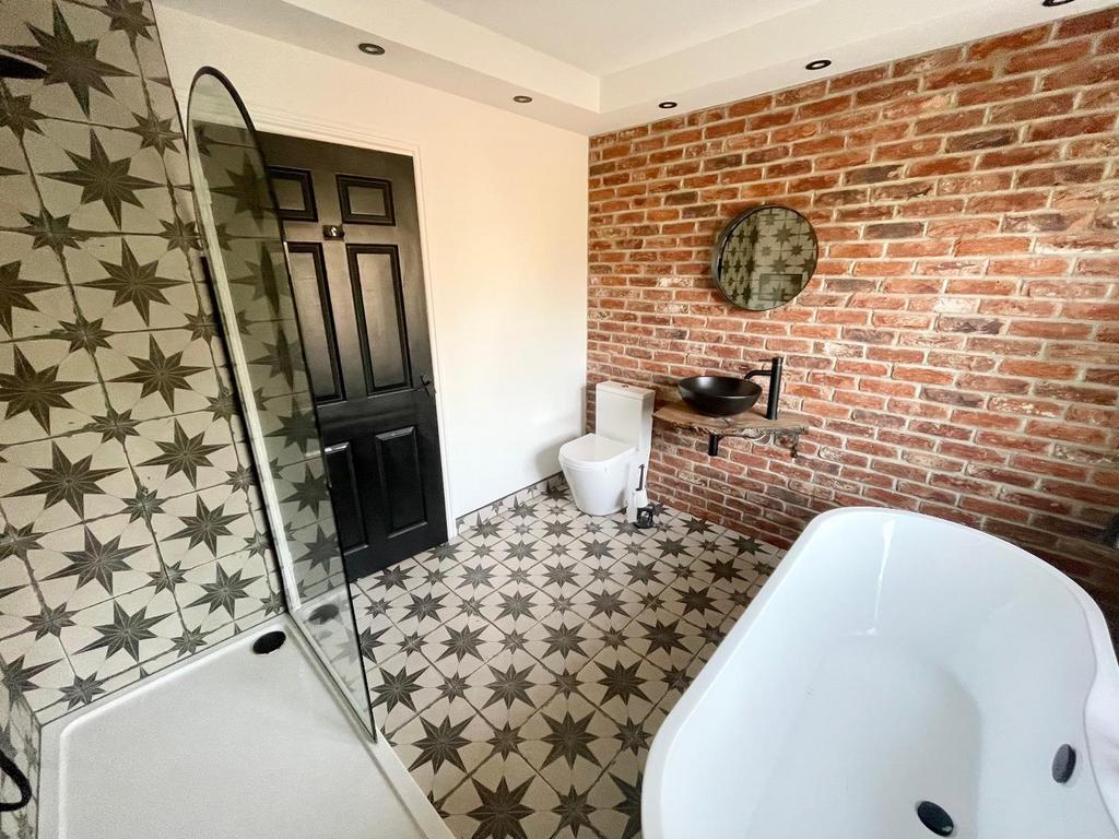 Family bathroom