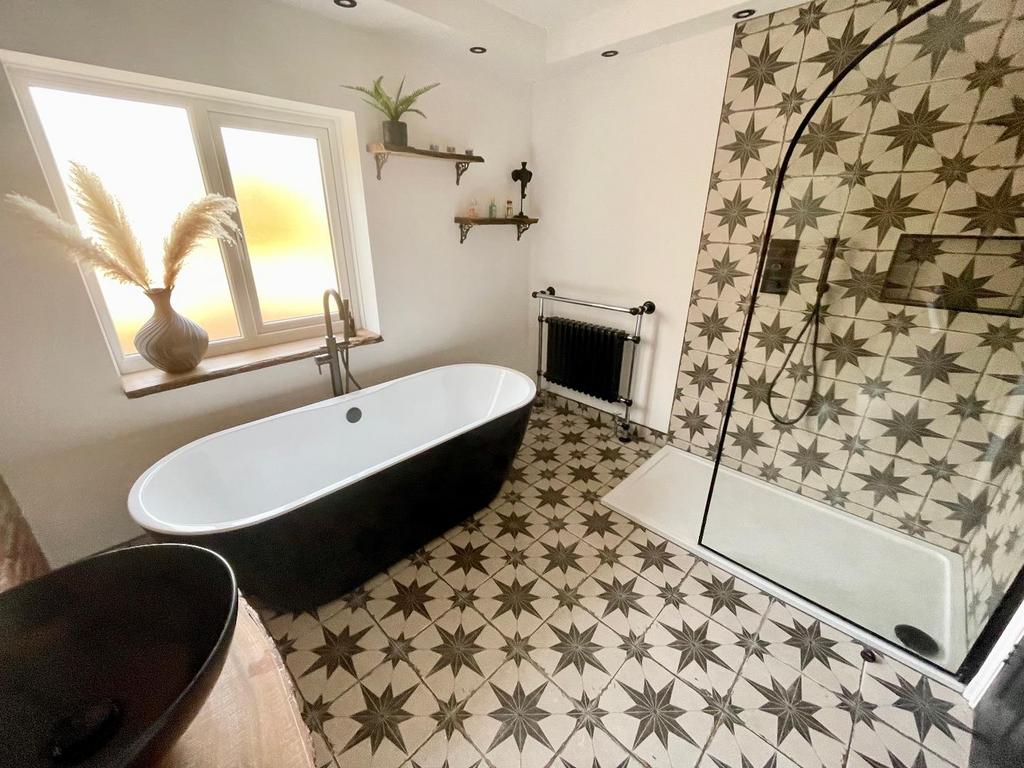 Family bathroom