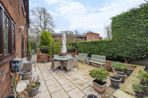 1 Sycamore Close, Ashton-under-lyne, OL6 6QB