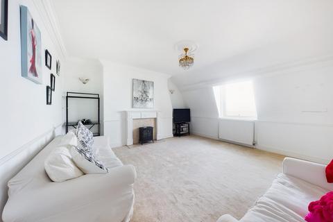 2 bedroom flat for sale, Esplanade, Scarborough
