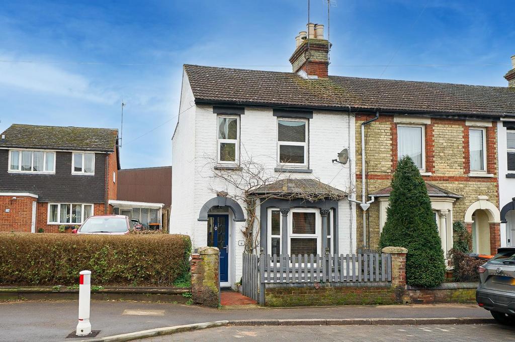 Billington Road, Leighton Buzzard 2 bed end of terrace house £325,000
