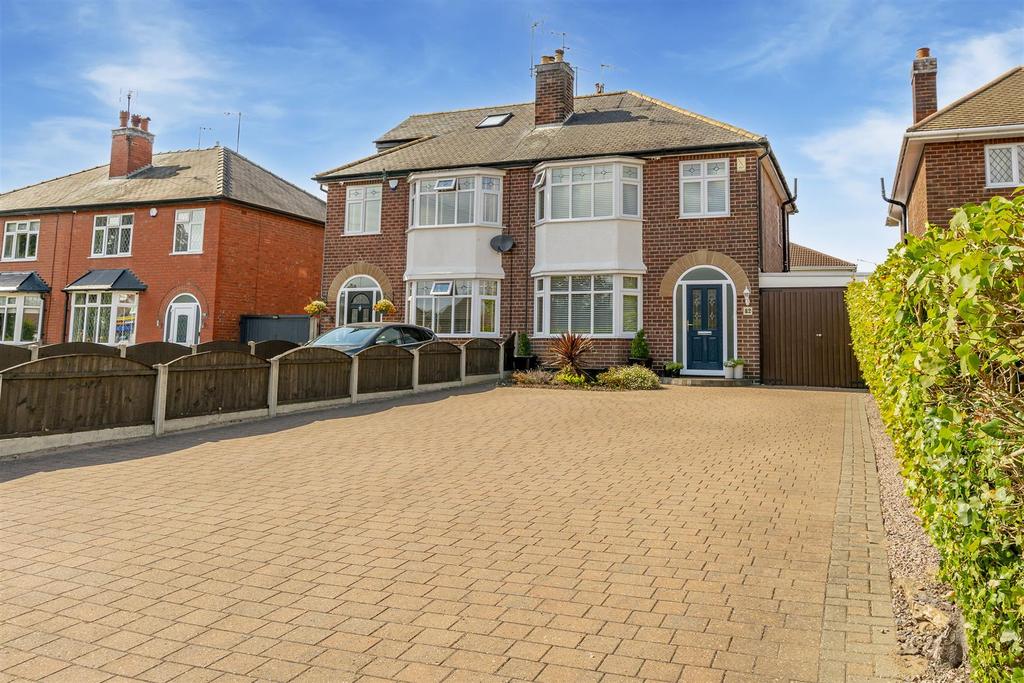 Hickings Lane, Stapleford 3 bed semidetached house £299,950