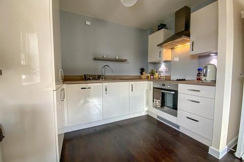 50f Anglia Way, Great Denham, Bedford, MK40 4SD