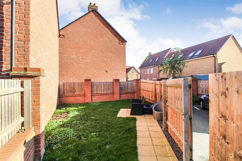 50f Anglia Way, Great Denham, Bedford, MK40 4SD