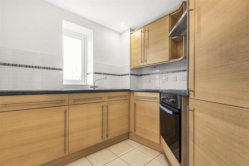 Abbotsmead Place, Caversham, Reading 1 bed retirement property for sale £230,000