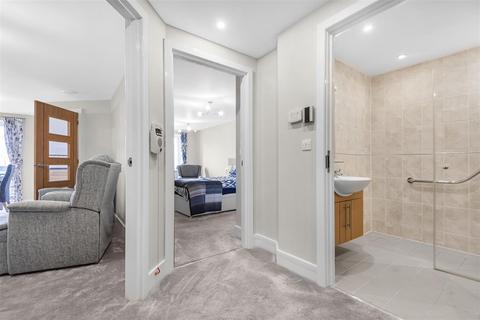 1 bedroom retirement property for sale - Abbotsmead Place, Caversham, Reading