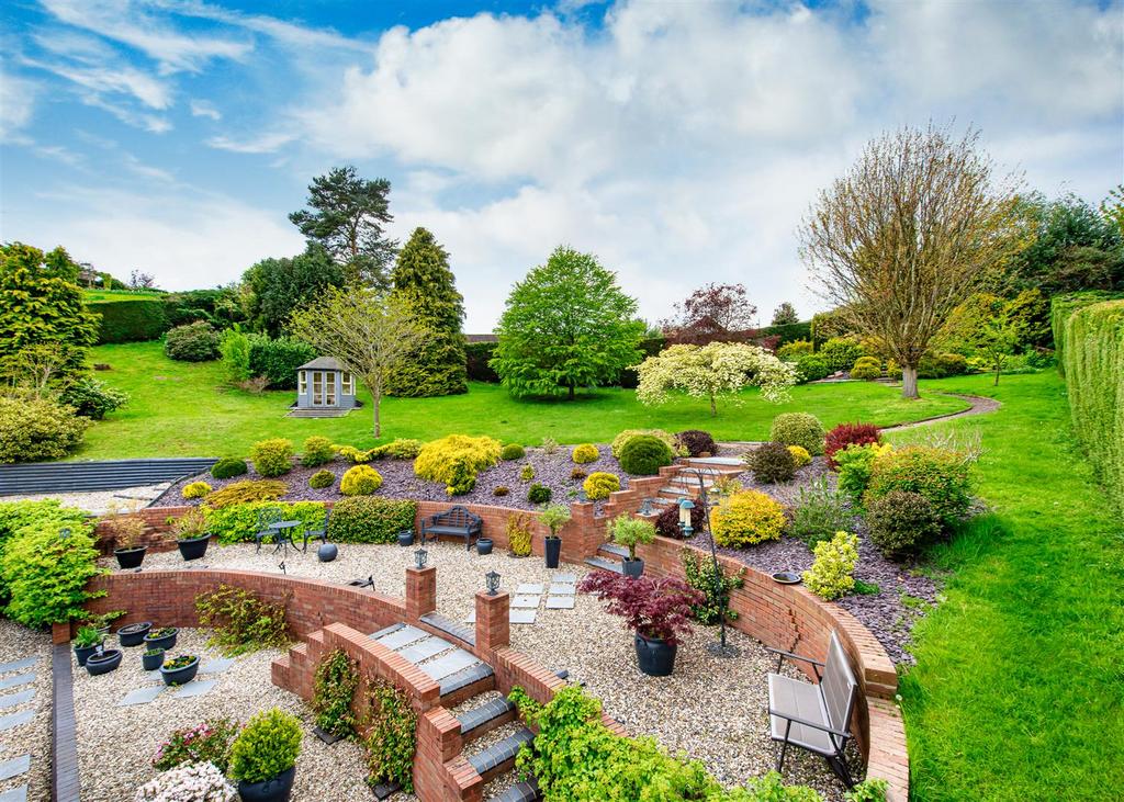 18 Bramble Ridge, Bridgnorth 3 bed detached bungalow for sale £620,000