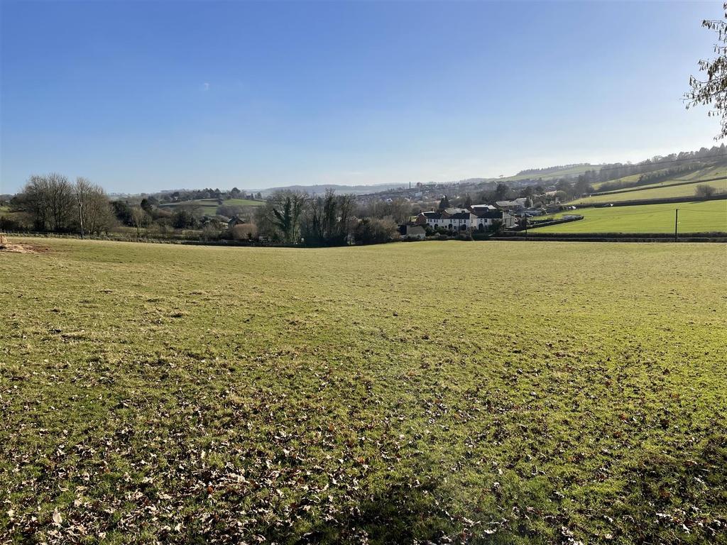 Langley Marsh, Taunton Land £300,000
