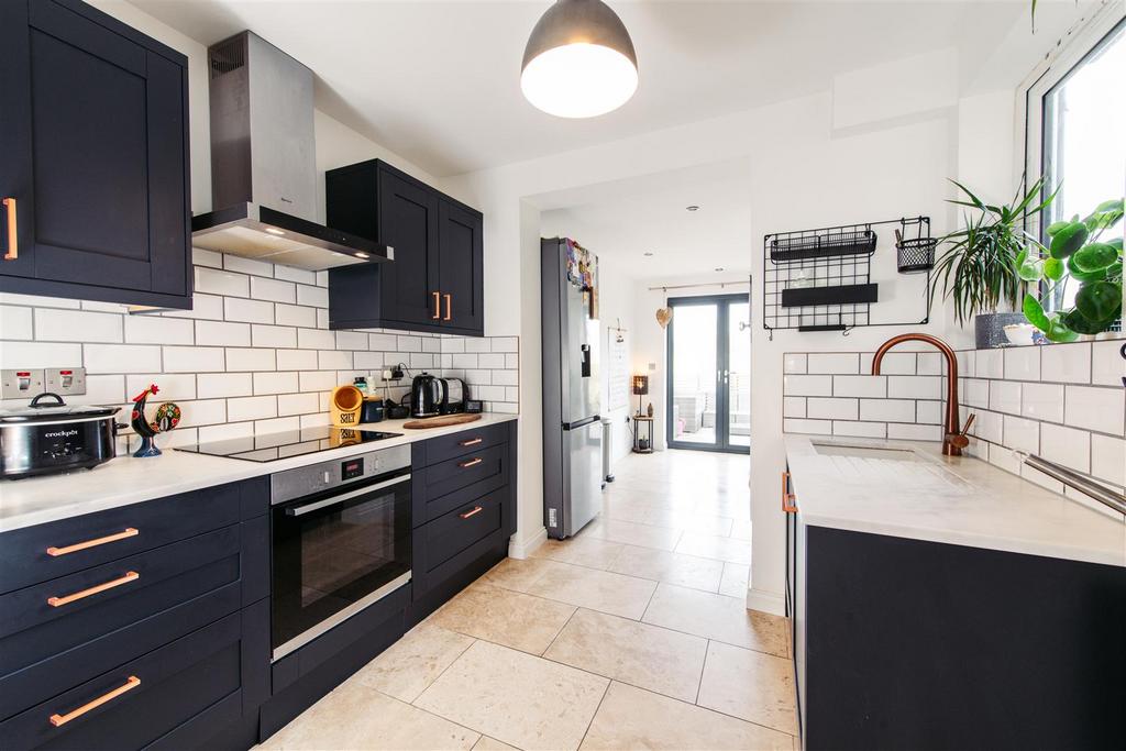 Kershaws Hill, Hitchin 2 bed end of terrace house £525,000