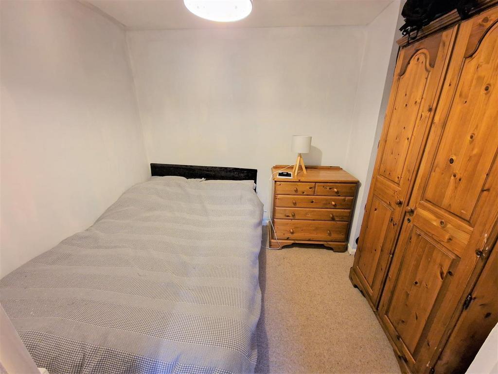 19 thicket drive, maltny 3.jpg