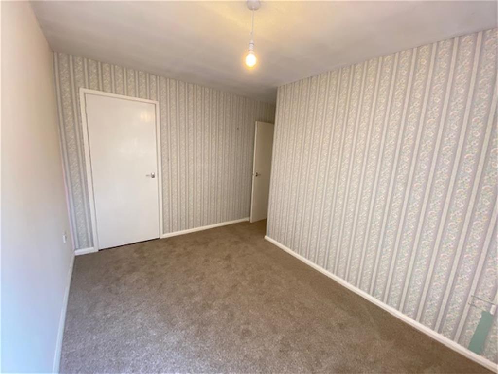 Gilbert Road, Lichfield, WS13 6AR 3 bed terraced house £800 pcm (£185 pw)