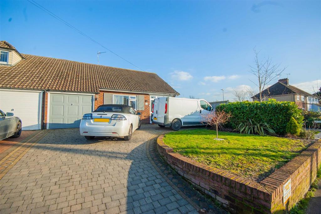 Plantation Road, Boreham, Chelmsford 2 bed bungalow £475,000