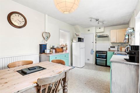21 Pitchers Hill, Wickhamford, Evesham, WR11 7RT