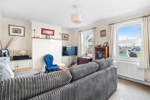 21 Pitchers Hill, Wickhamford, Evesham, WR11 7RT