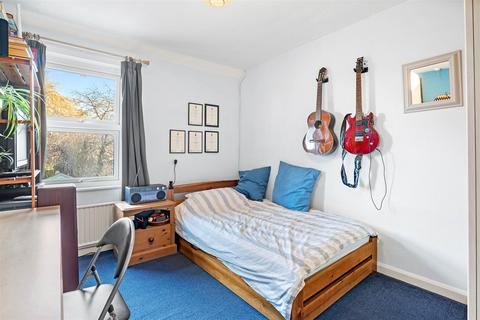 21 Pitchers Hill, Wickhamford, Evesham, WR11 7RT