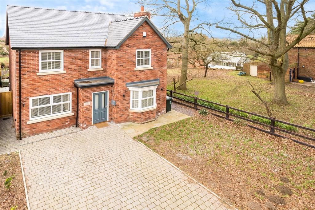Spilsby Road, Horncastle, Lincs 4 bed detached house £425,000