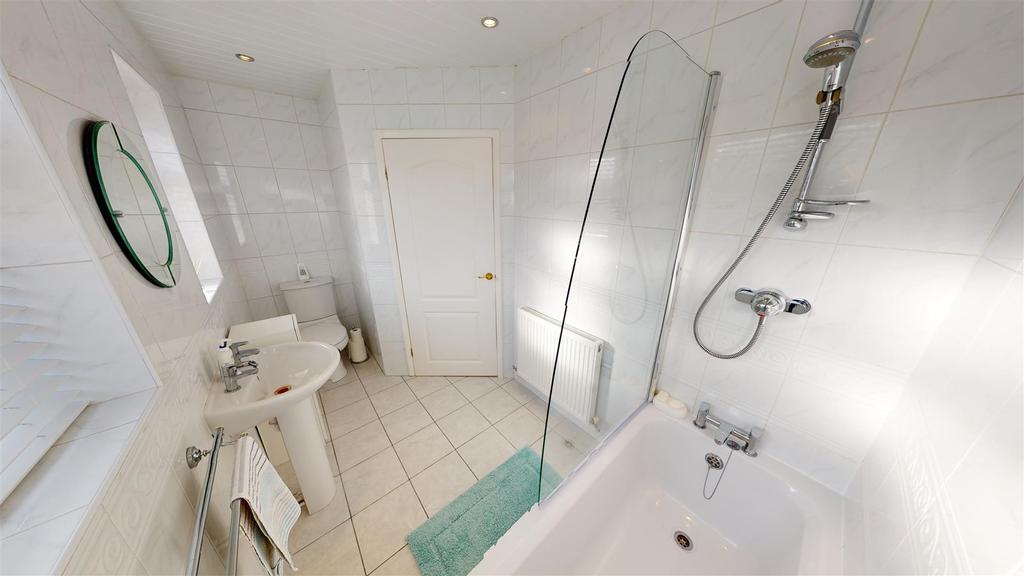 Ellis Road Bathroom