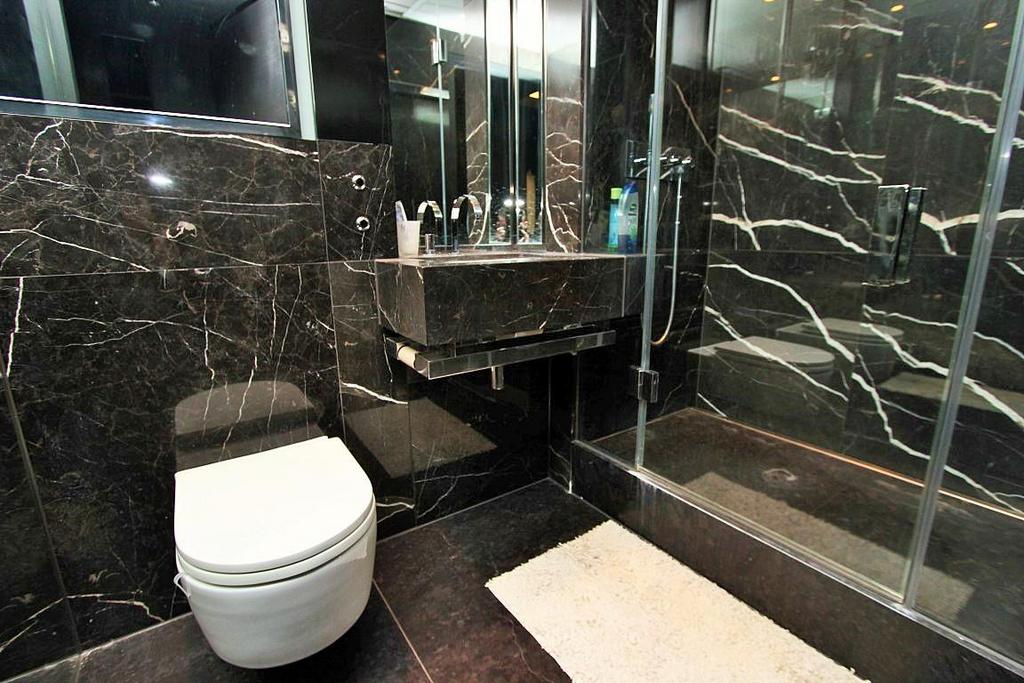 Shower room.JPG