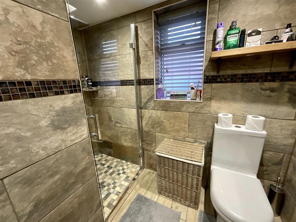 3 C6 E86 F6-24 DF-4 F24-B4 A8-E5 CA96 D29 F1 F.jpeg