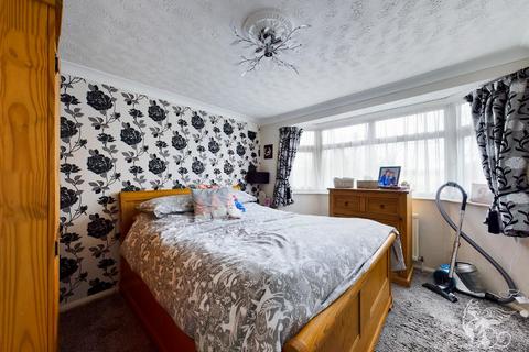 117b South Road, South Ockendon, RM15 6NP