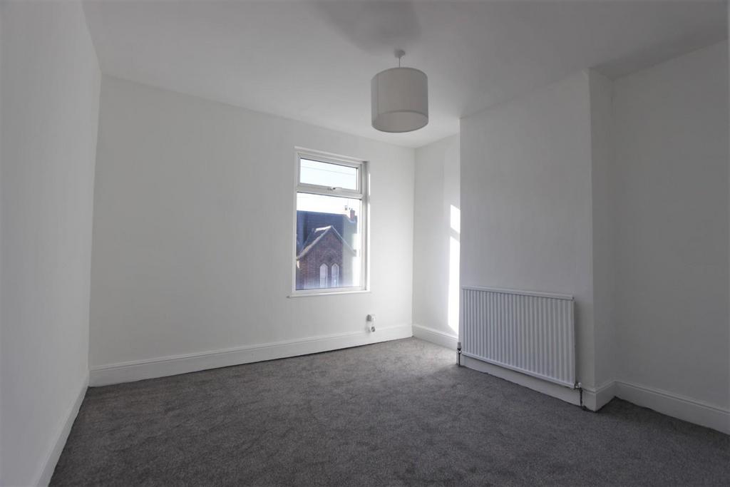 4. Bedroom (1).jpg