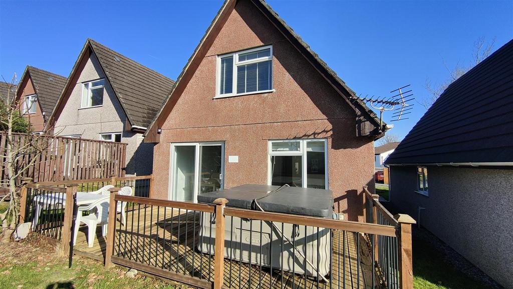 Park, Callington 4 bed chalet for sale £135,000