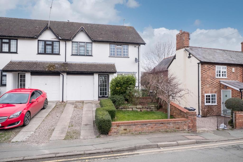 Bunbury Court, Eaton Road, Tarporley 3 bed end of terrace house £315,000