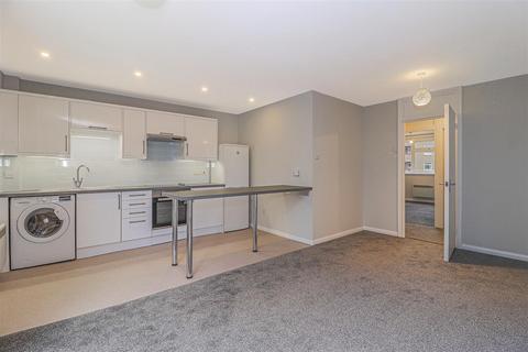 2 bedroom flat to rent, Brunswick Court, Rawdon Drive, Hoddesdon, Hertfordshire