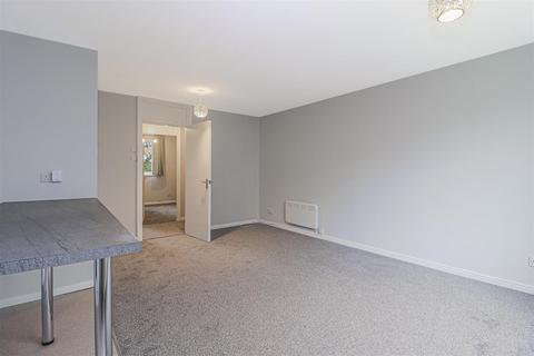 2 bedroom flat to rent, Brunswick Court, Rawdon Drive, Hoddesdon, Hertfordshire