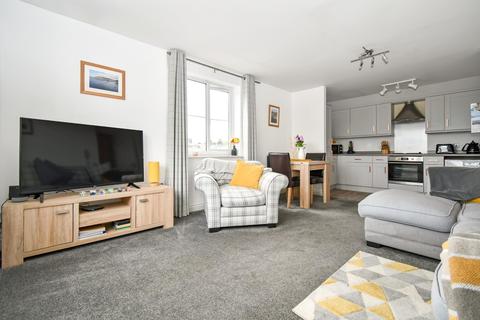 48 Cairn Avenue, Guiseley, Leeds, LS20 8QQ