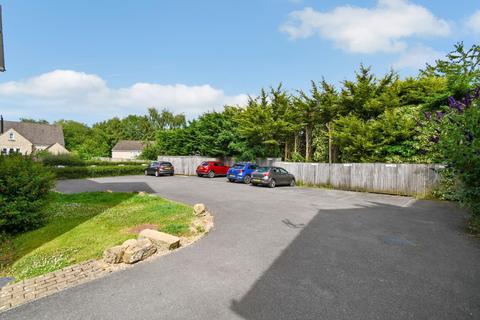 48 Cairn Avenue, Guiseley, Leeds, LS20 8QQ