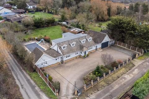 6 bedroom house for sale - Kirkham Road, Horndon-On-The-Hill, Stanford-Le-Hope