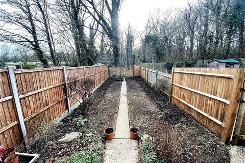 20 Eynsford Close, Petts Wood, Orpington, BR5 1DP