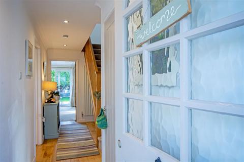 38 Hollyfield Road, Sutton Coldfield, B75 7SG