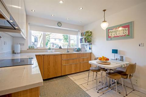38 Hollyfield Road, Sutton Coldfield, B75 7SG