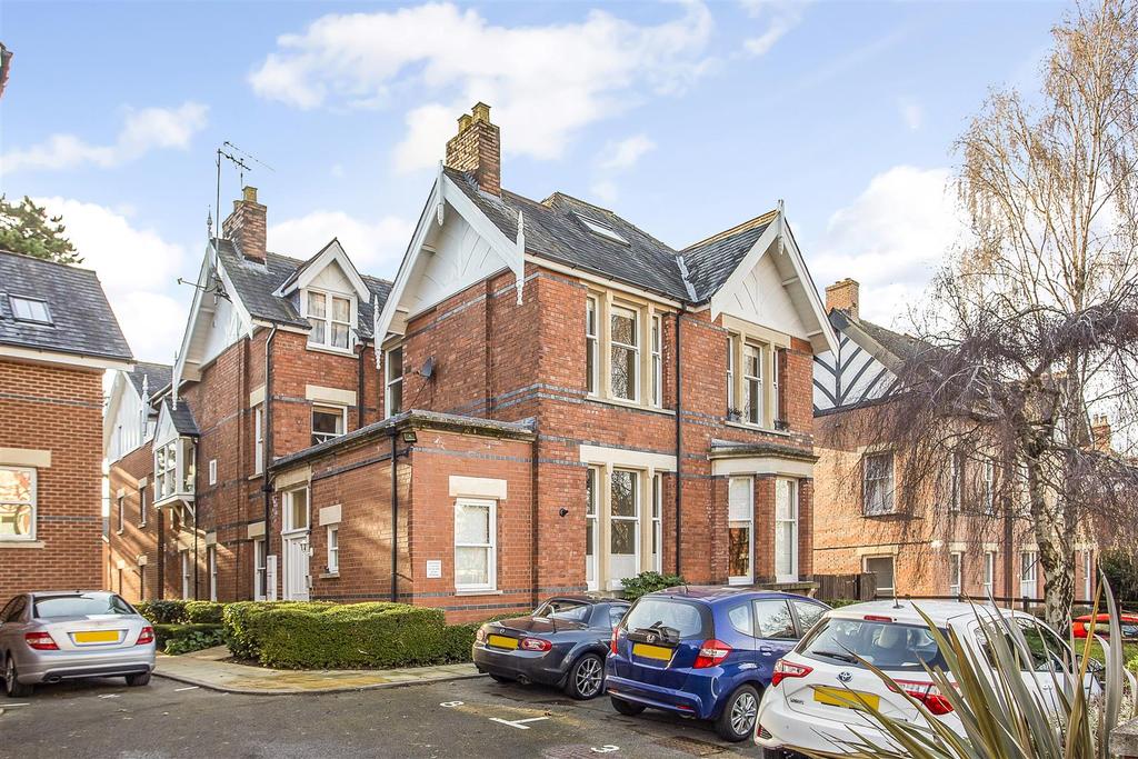 Eldorado Road, Cheltenham 2 bed apartment £350,000