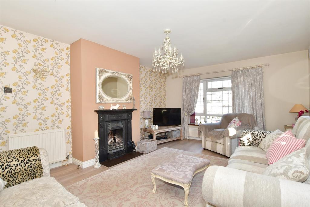 Brookside Road, Bedhampton, Havant... 3 bed detached bungalow £530,000