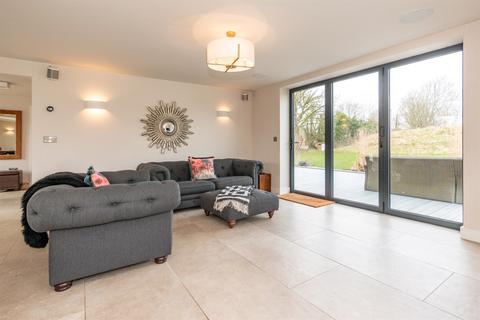 4 bedroom detached house for sale, Merry Farm Drive, Plumley