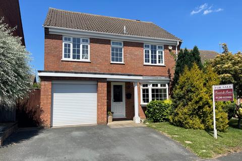 79 Badgers Way, Buckingham, MK18 7EU