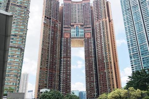 2 bedroom apartment, The Arch, 1 Austin Road West, Tsim Sha Tsui, Kowloon