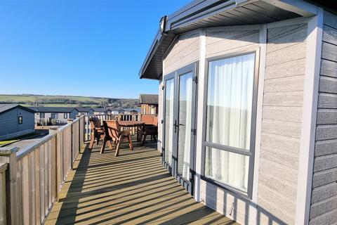 3 bedroom bungalow for sale - Juliots Well Holiday Park, Camelford