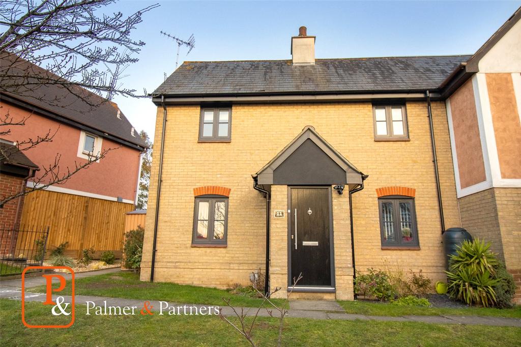 Peppercorn Close Colchester Essex Co4 2 Bed Semi Detached House £