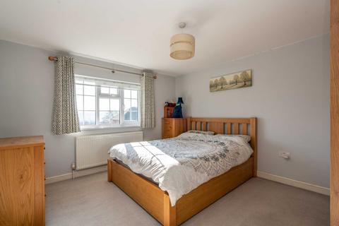 10 Lindlings, Hemel Hempstead, HP1 2HB