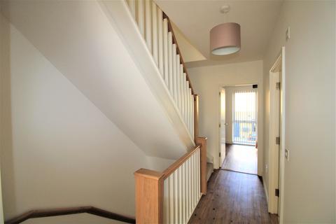 19 Charlock Close, Romford, RM3 0LE