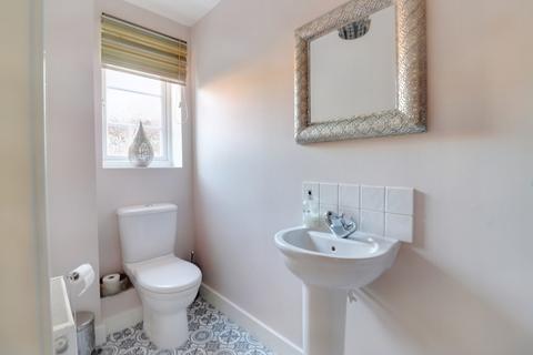 10 Harefield, Grange Park, Northampton, NN4 5DQ