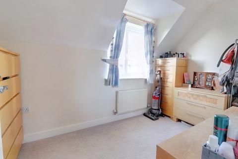 10 Harefield, Grange Park, Northampton, NN4 5DQ