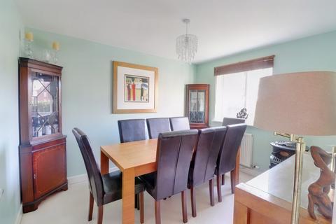10 Harefield, Grange Park, Northampton, NN4 5DQ
