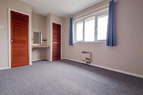 1 bedroom flat to rent, Iford Close, Newhaven